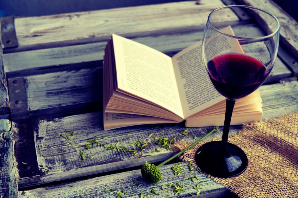 Decoding Wine Terminology: An Ultimate Glossary for Enthusiasts