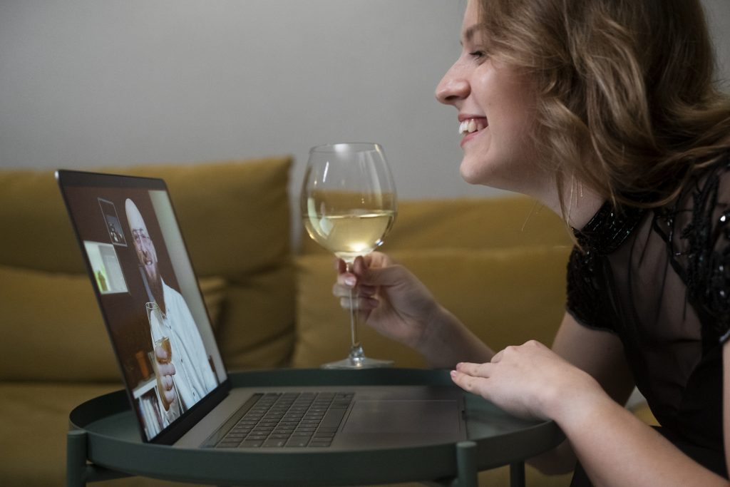 The Ultimate Guide to Online Wine Classes In The UK
